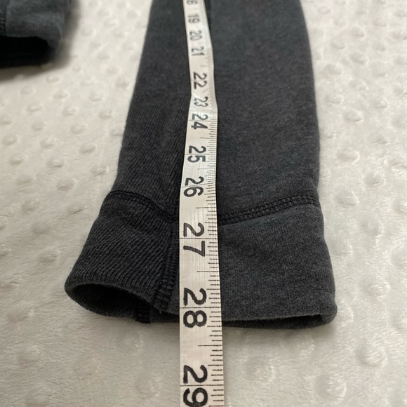 Lululemon Jacket (size 8) - Picture 10 of 10